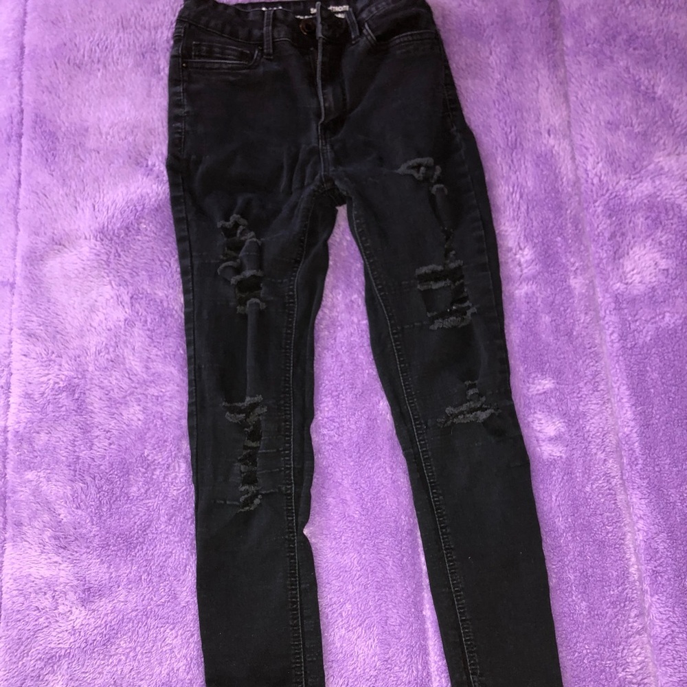 High waisted Black distressed jeans